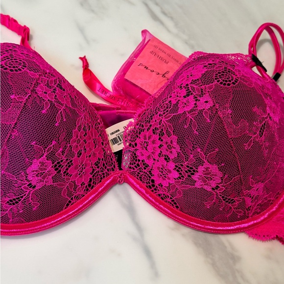 PINK Victoria's Secret Fuchsia Lace Bra - Picture 2 of 3